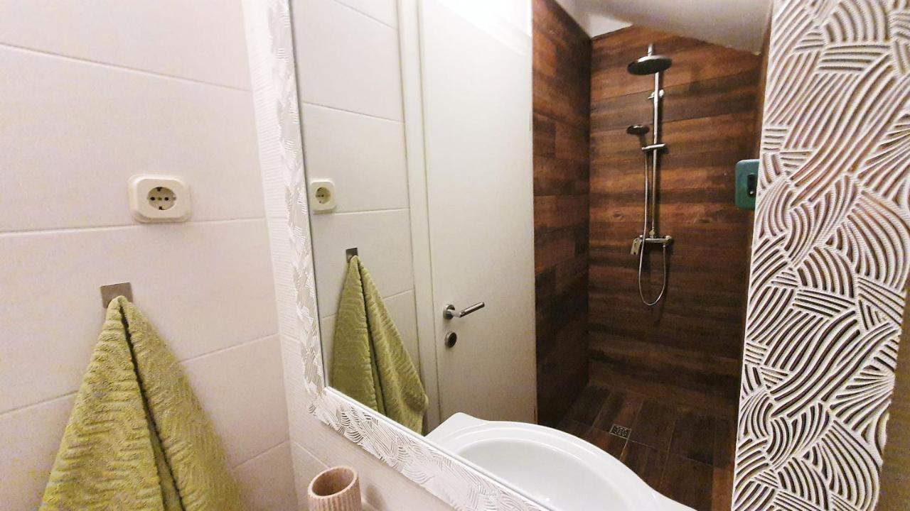 Anas Lagoon Holiday House With Pool At Azure Beach Mali Drvenik Ngoại thất bức ảnh