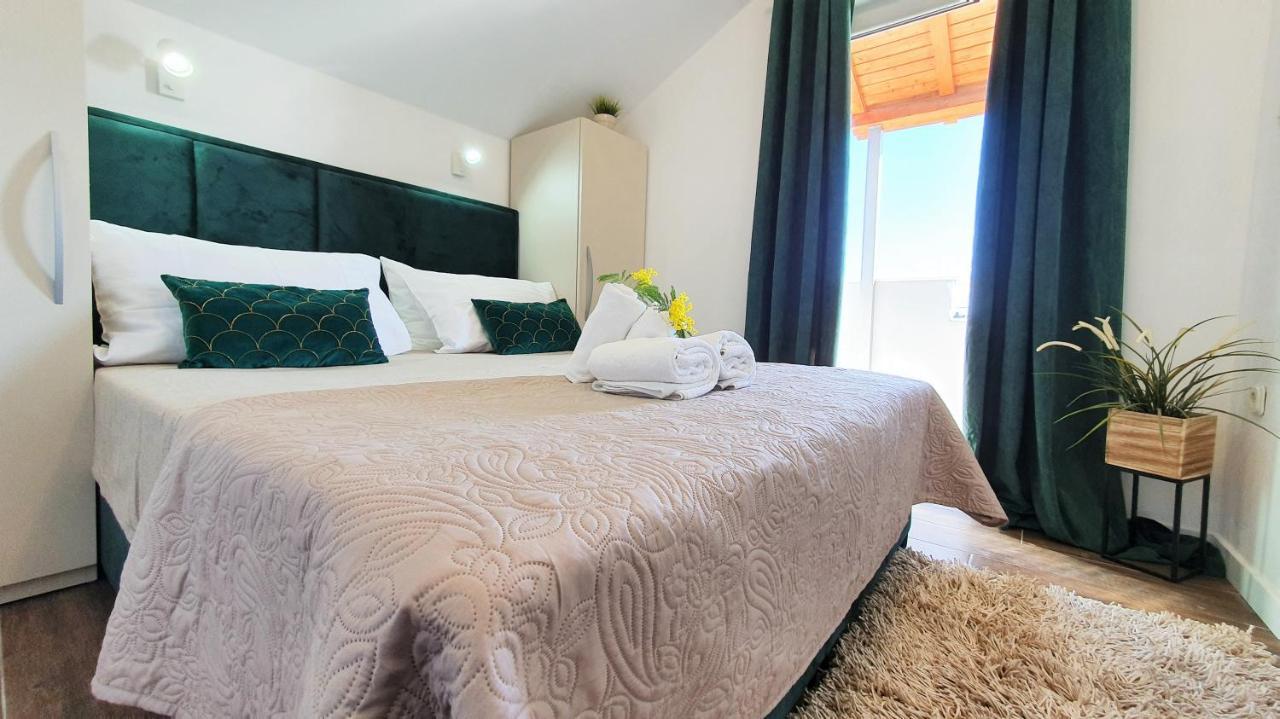 Anas Lagoon Holiday House With Pool At Azure Beach Mali Drvenik Ngoại thất bức ảnh