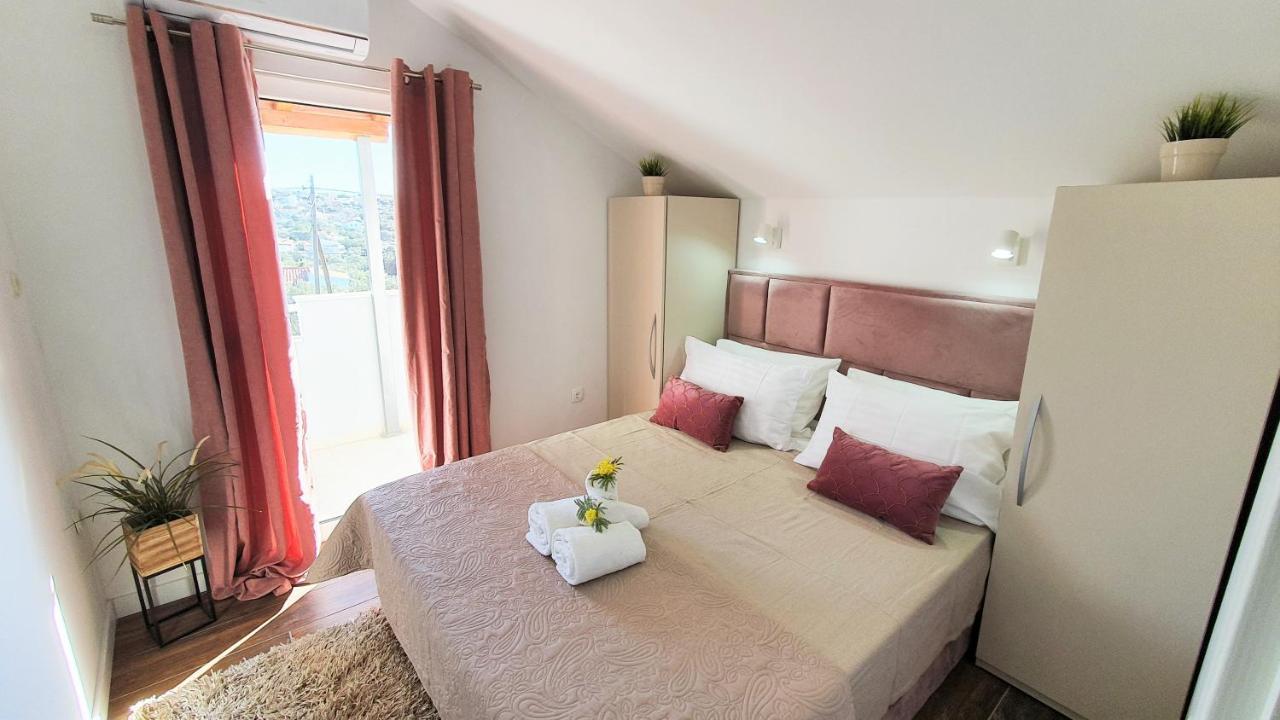 Anas Lagoon Holiday House With Pool At Azure Beach Mali Drvenik Ngoại thất bức ảnh