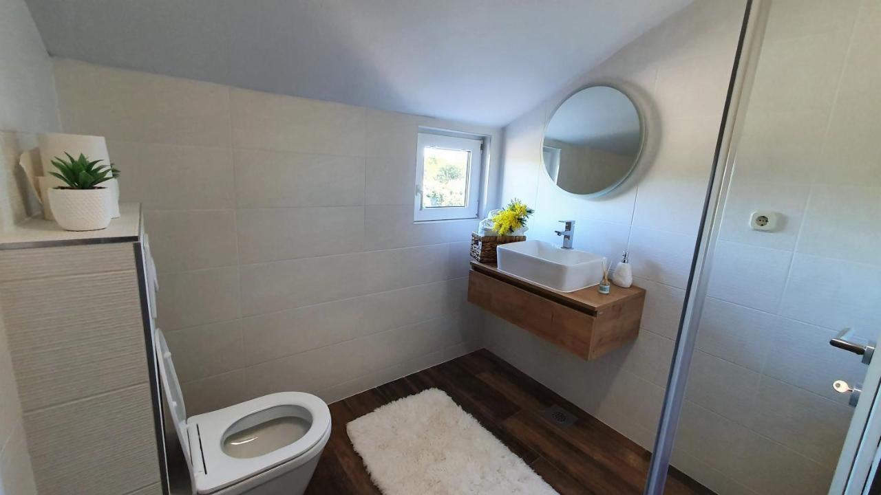 Anas Lagoon Holiday House With Pool At Azure Beach Mali Drvenik Ngoại thất bức ảnh